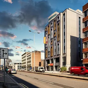 Easyhotel 3* Cardiff